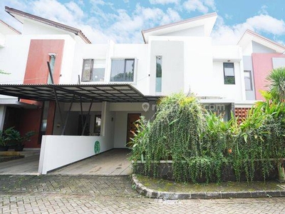 Jual Rumah Qb Townhouse Bintaro, 2 Lantai Modern Siap Huni