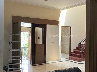 La.813 Disewakan Rumah Split Level Siap Huni di Sunter Metro