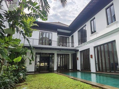 Modern And Tropical House In Pejaten
