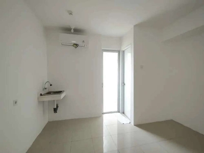 Murah studio kosongan apartemen Bassura City lantai rendah