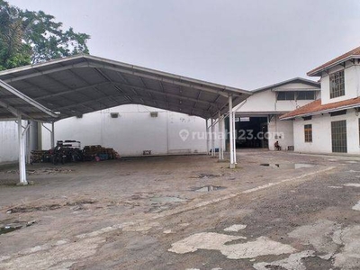 Pabrik Jalan Raya Cibolerang Dekat Tol Kopo