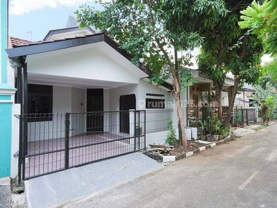 Rumah 2 Lantai Bebas Banjir Siap Huni di Bogor Harga Terbaik J17843
