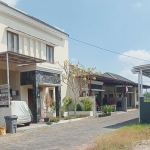Rumah 2 Lantai Dekat Jalan Wonosari Bisa KPR di Banguntapan