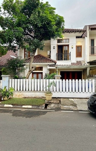 Rumah Bagus, Siap Huni dijual Cepat di Pondok Indah, Jakarta Selatan