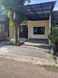 Rumah Bersih Dan Terawat 2 Lantai di Alam Sutera Tangerang Selatan