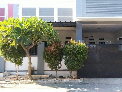 Rumah di Harapan Indah, Bekasi Disewain K1134