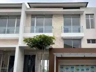 Rumah di Pantai Indah Kapuk 2.5 Lantai brand new