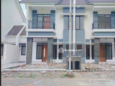 Rumah di Raya Tanggulangin Sidoarjo 2 Lantai SHM Selatan Baru.