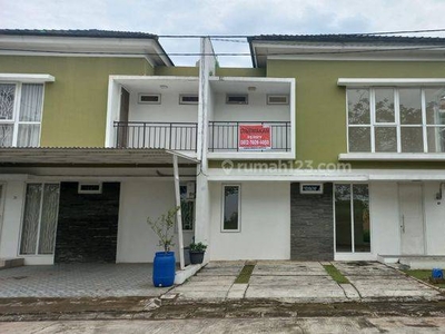 Rumah Disewakan 2 Lantai Cluster Springhill Dekat Bandara Palembang