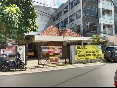 Rumah hoek murah di mangga besar pinggir jalan