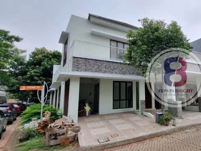 Rumah Hoek Siap Huni di Discovery Fiore Bintaro Jaya