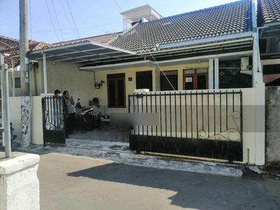 Rumah Kos 6 Kamar Dekat UGM Jogja Kota di Karangwaru Tegalrejo Yogya