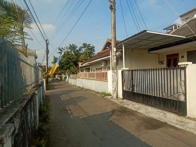 Rumah Kost Lokasi Strategis Dekat Kampus UGM, Tegalrejo, Yogyakarta