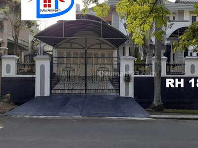 Rumah Mewah di Raffles di Sewakan Siap Huni Rumah Hadap Timur