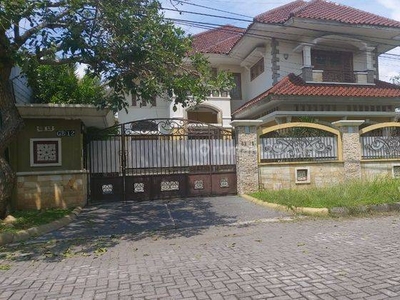 Rumah Mewah Siap Huni di Perumahan Elite Solo Bar