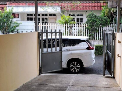 Rumah minimalis, lokasi strategis di Bintaro Sektor 2