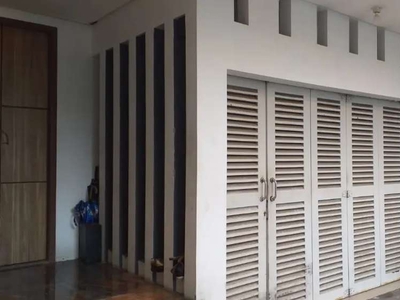 Rumah tengah kota siap huni dijual di Srirejeki Semarang barat