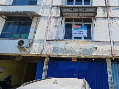 Sewa Ruko Raya Kenjeran 3 Lantai Hadap Utara Siap Huni