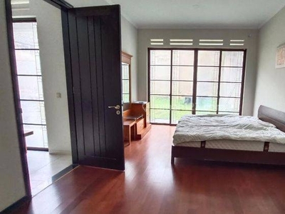 Sumpah Ya Ini Rumah Asri Cakep Banget, Disewakan Furnished di Kota Baru Parahyangan Bandung Barat