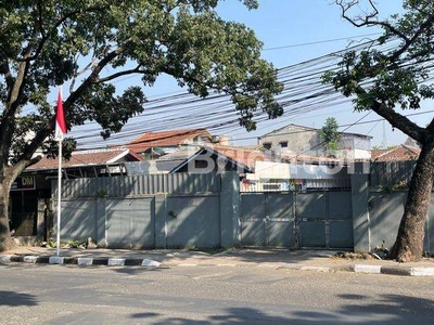 TANAH BONUS BANGUNAN SEMI PERMANEN COCOK UNTUK USAHA DI MOH. RAMDAN BANDUNG