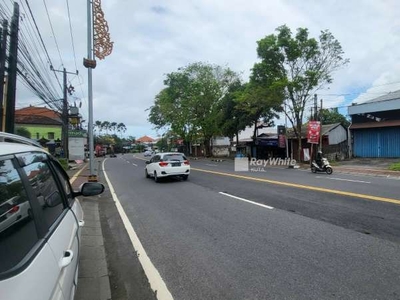 Tanah Komersial Pinggir Jalan Raya Gatot Subroto Dijual