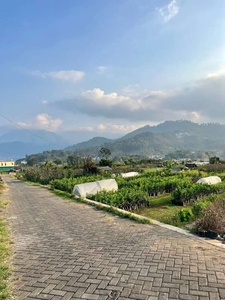 Tanah villa konsep kebun pusat wisata batu