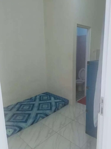 Terima kost khusus pria 850.000/bulan kamar mandi dalam.