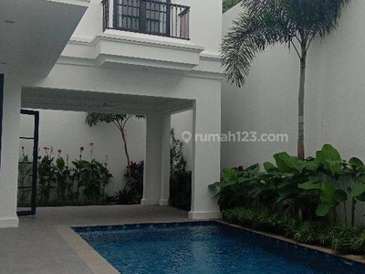 Town house baru siap huni, interior lux di cilandak, ada kolam renang, taman asri, aman dan nyaman