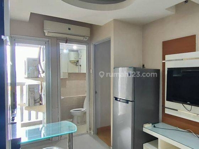 2 Bedroom Sewa Fully Furnished, Apartemen Green Bay