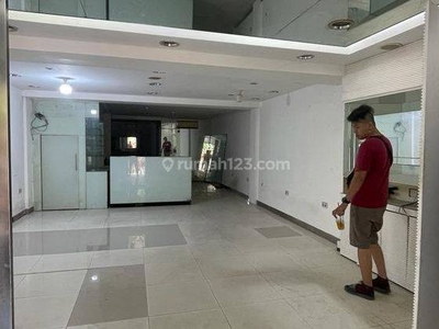 Dijual Cepat Ruko Dutamas Pinggir Jalan Hadap Timur Semi Furnish