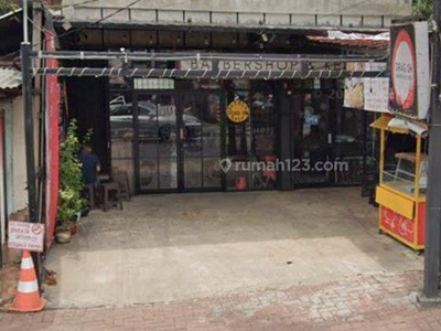 Disewakan Ruko Ex Barbershop+ruang Mess Karyawan di Jalan Raya Pasar Minggu, Jakarta Selatan