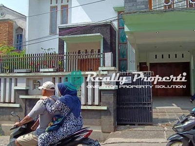 Disewakan Rumah 2 Lantai Dekat Gs Supermarket Jatibening di Jatikramat Jatiasih Bekasi