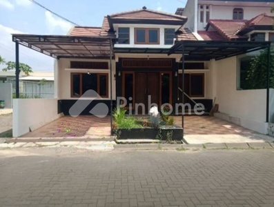 Disewakan Rumah Pinus Regensi Lingkungan Bagus di Soekarno Hatta Cinambo Cisaranten Wetan Bandung Rp45 Juta/tahun | Pinhome