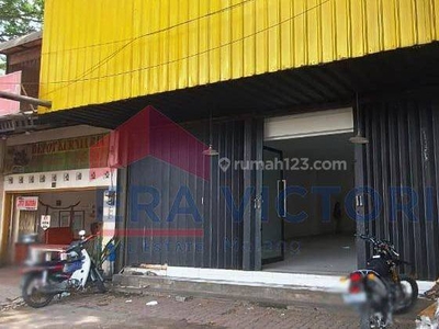 Ruko DISEWAKAN Di Pinggir Jalan Besar Dan Ramai Selangkah Ke Stasiun Kota Baru. Kawasan Usaha Dan Bisnis Cocok Untuk Bisnis Oleh - Oleh, Kuliner, Kantor, Expedisi, Dan Lainnya