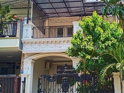 Rumah 2 Lantai Bagus di Harapan Indah Cluster Taman Puspa, Bekasi