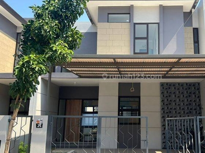 Rumah 2 Lantai Siap Huni Lokasi Strategis di Mustikajaya, Bekasi
