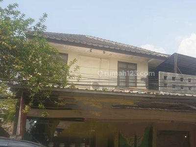 Rumah 2 Lt Tempat Usaha Jalan Utama Komplek Sayap Pasirluyu Bkr