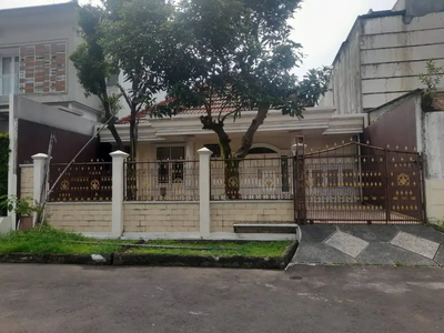 Di jual rumah favorit di sektor 1A gading serpong