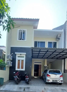 Dijual Rumah 2LT semi-furnished bagus dlm cluster Dukuh Kramat Jati