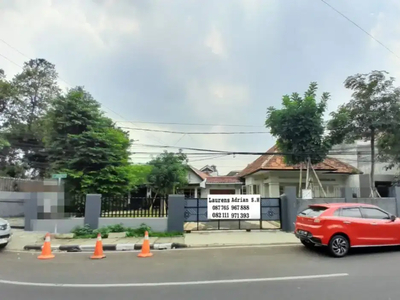 DiJual Rumah Area Menteng LT 947 m2 ,harga nego cpt Jakarta Pusat