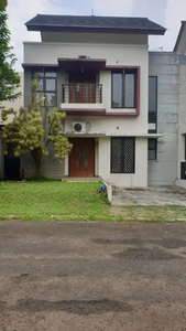 Dijual Rumah Bagus 2 Lantai di Orchid Mansion Bogor