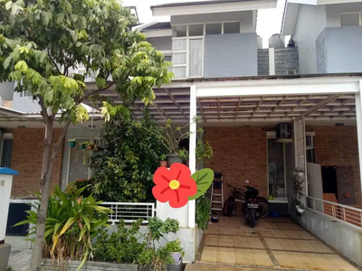 Dijual rumah bagus 2lantai di Harapan Indah Cluster Vasana Bekasi