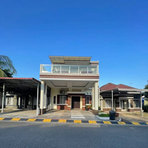 Dijual rumah cantik 3lantai di anggrek mas batam centre