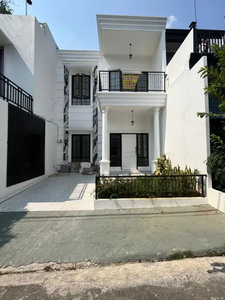 DIJUAL RUMAH DI CLUSTER TAMAN VIKTORIA SENTUL CITY BOGOR