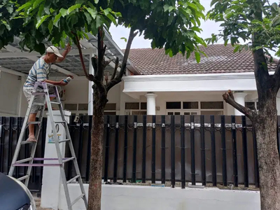 DISEWAKAN RUMAH SIAP HUNI DI KOMPLEK RAWAMANGUN