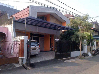 (GA0957-CS) DIJUAL : Rumah siap pakai di Sunrise Garden, Jakarta Barat
