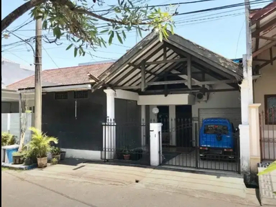 ‼️HITUNG TANAH ‼️Rumah di Perum Pondok Candra Sidoarjo.