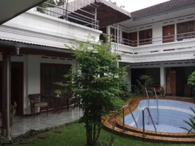 JUAL RUMAH KLASIK KOLONIAL Rumah StrategisSayap dago, Bandung