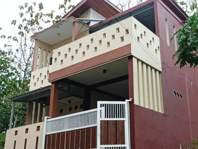 Jual Rumah Kota Malang Rasa Villa