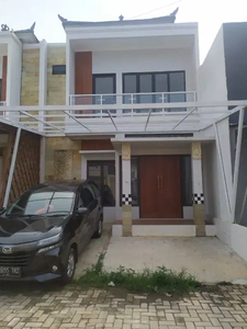 Rumah 2 lantai Siap Huni Free Biaya biaya strategis Di Depok